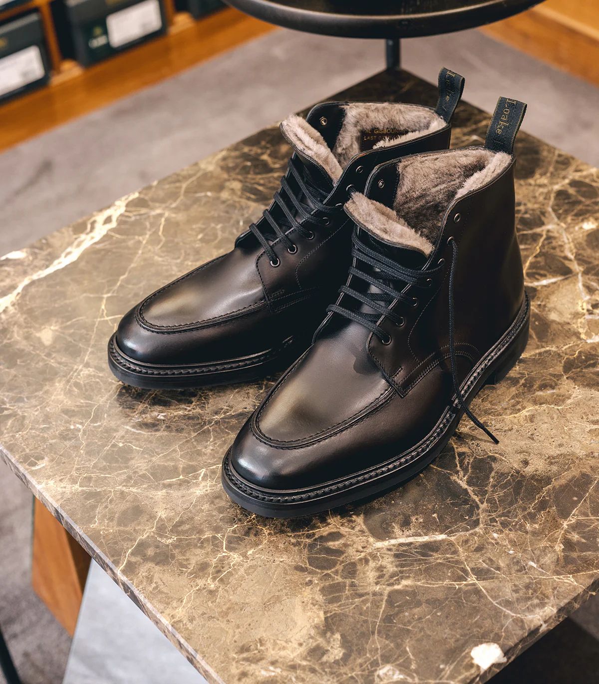 Loake Men's Gisbourne Black Shearling